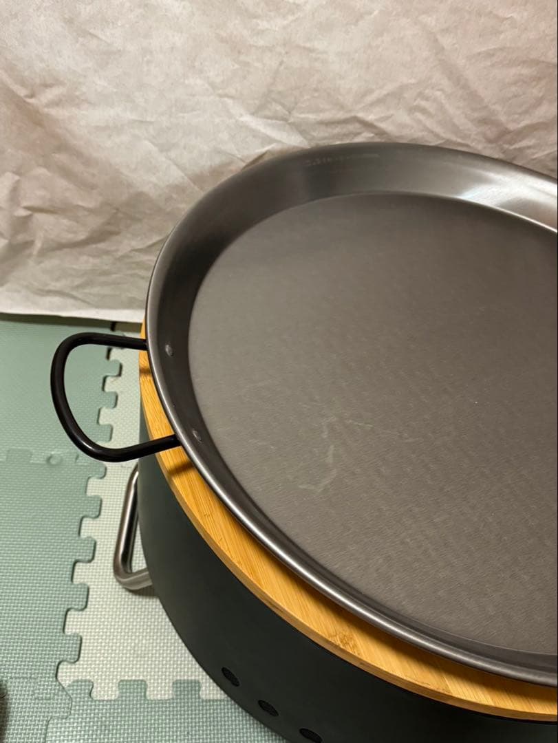 Revolver Firepit BBQグリル　バーベキュー　パエリアパン付き