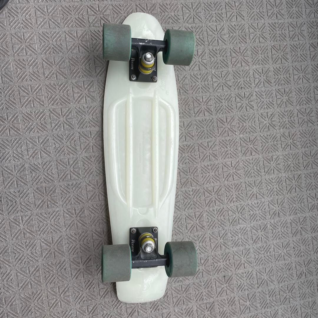 希少・蓄光】Penny スケートボード 白（Glow in the Dark）
