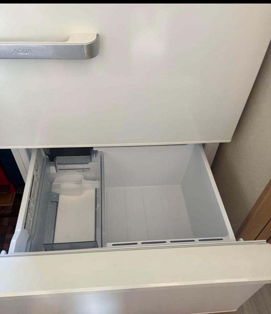 AQUA冷蔵庫 AQR-SV24H(W)