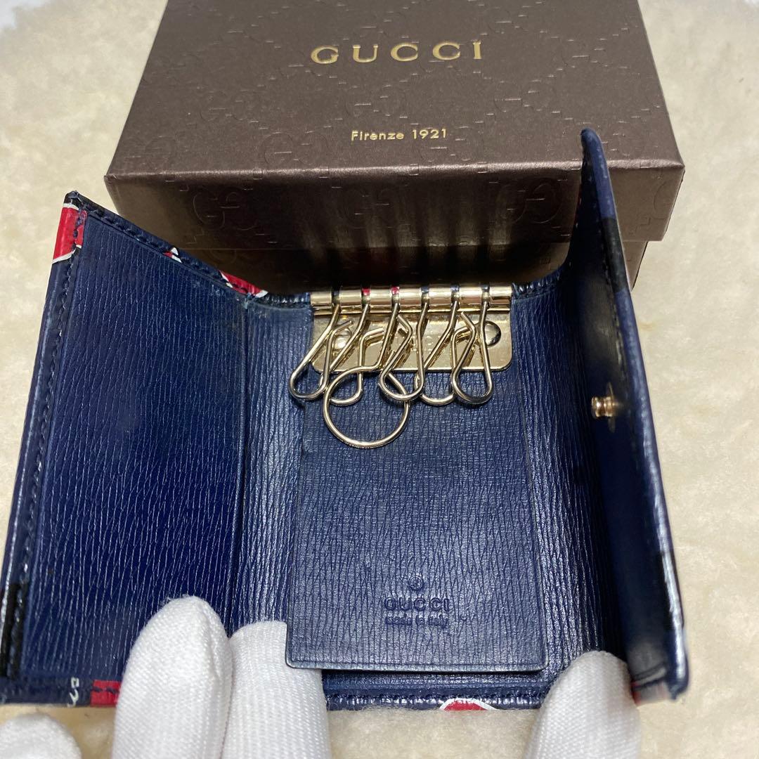 グッチ　GUCCI　６連キーケース　ハートビートプリント　レザー