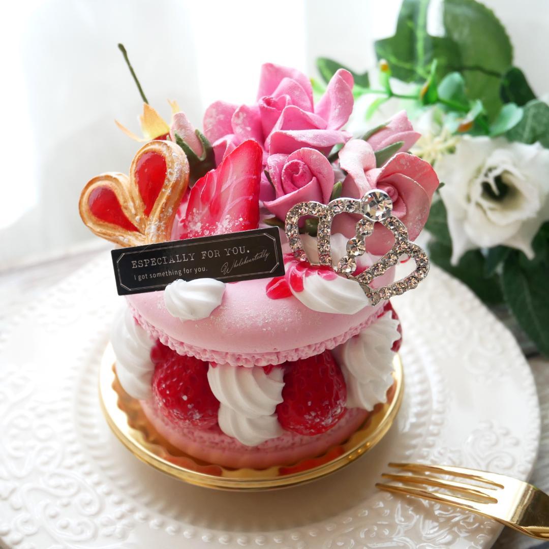 【マロングラッセ様】苺づくし♡可愛いロールケーキ/薔薇♡苺の贅沢マカロンケーキ◆