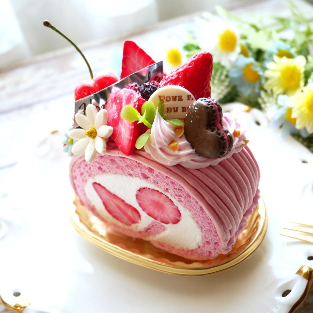 【マロングラッセ様】苺づくし♡可愛いロールケーキ/薔薇♡苺の贅沢マカロンケーキ◆