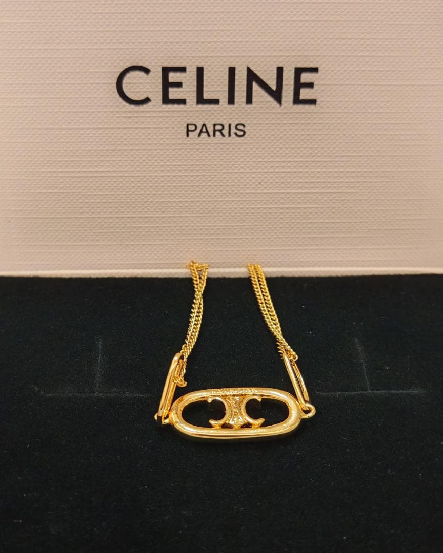 CELINE ゴールド ロゴブレスレット　美品