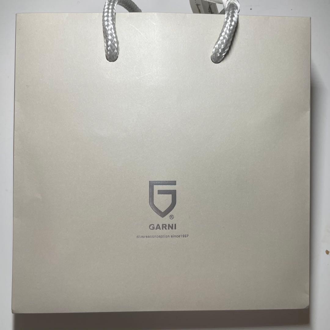 【美品】GARNI ブラック フープピアス “左”耳用 （ショッパー付）