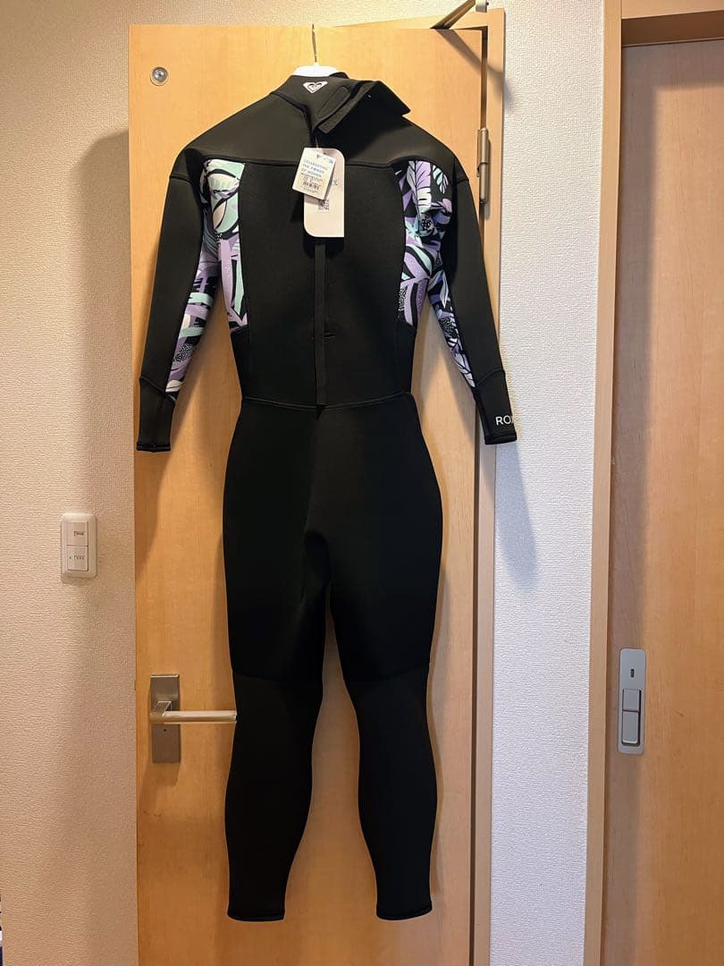 【新品】ROXY ウェットスーツ　ML フルスーツ 2.5mm