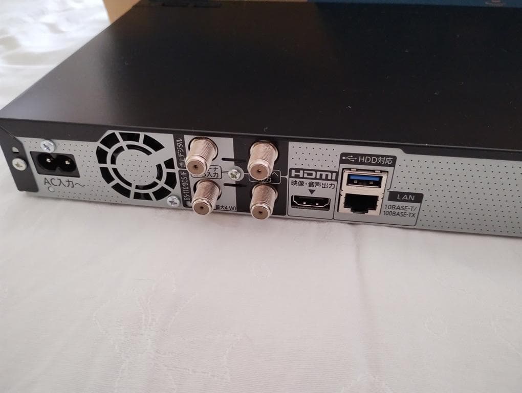 2022年製 Panasonic ブルーレイレコーダー DMR-2W51