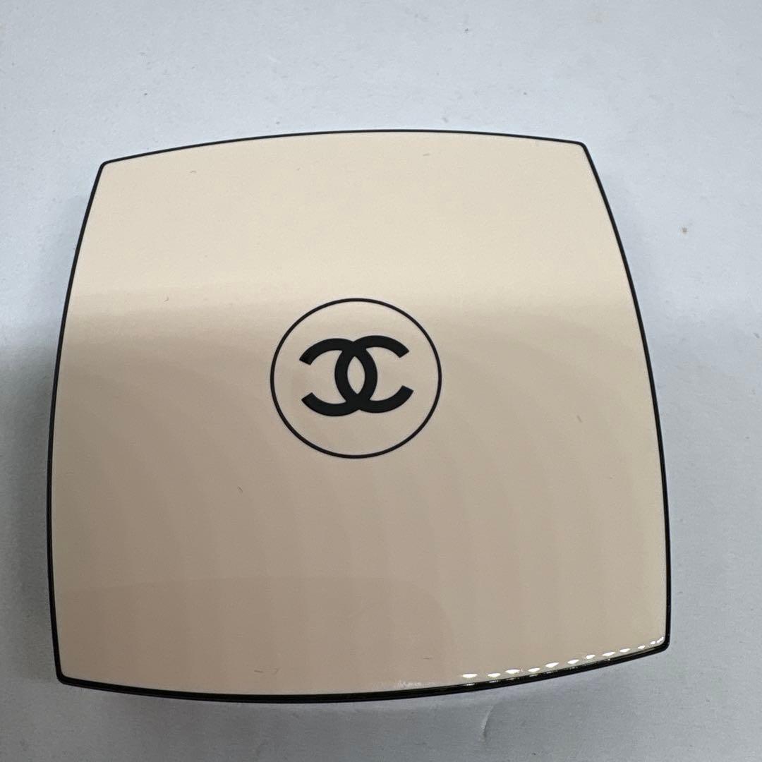 CHANEL LES BEIGES アイシャドウパレット TENDER
