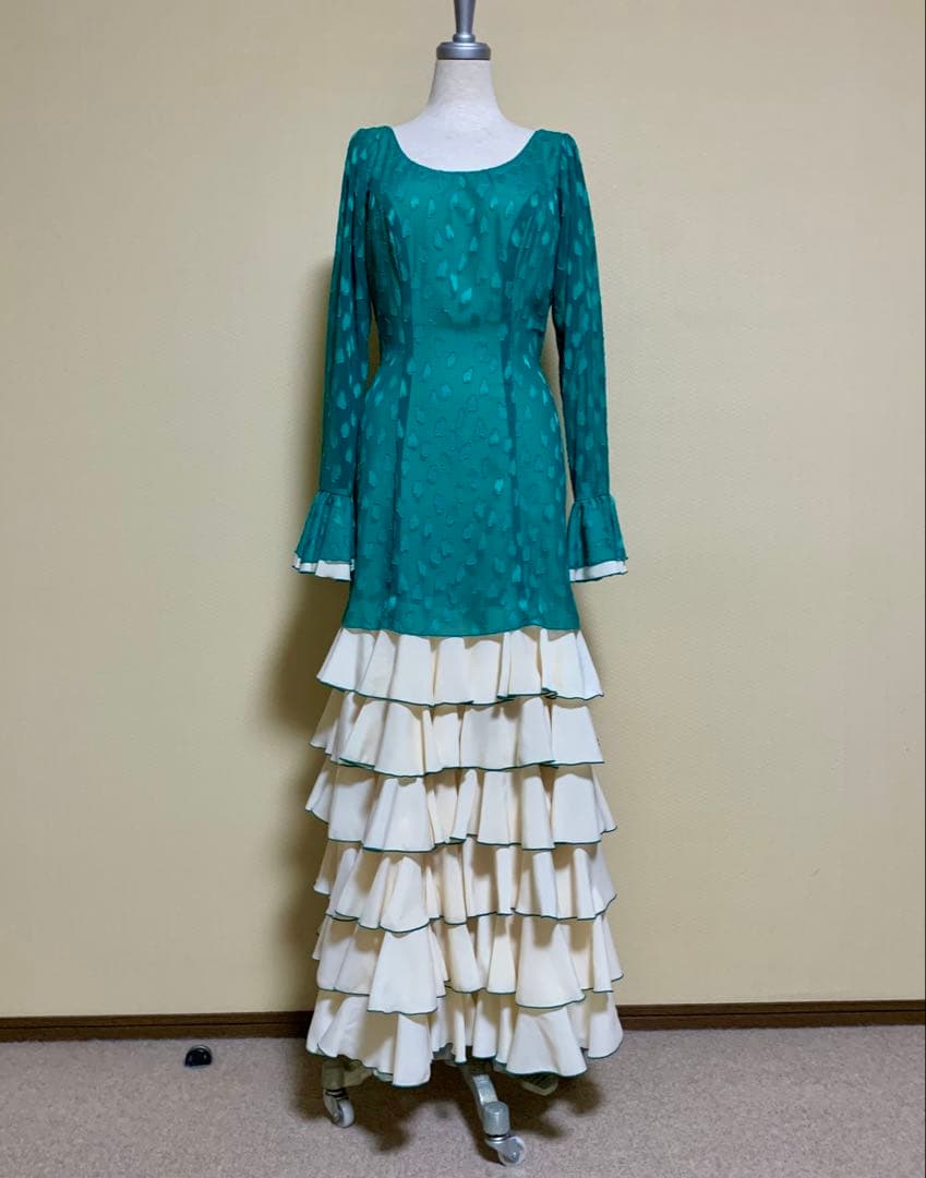 フラメンコ衣装 イベリアエルモサワンピース、大判シージョ付き M〜L