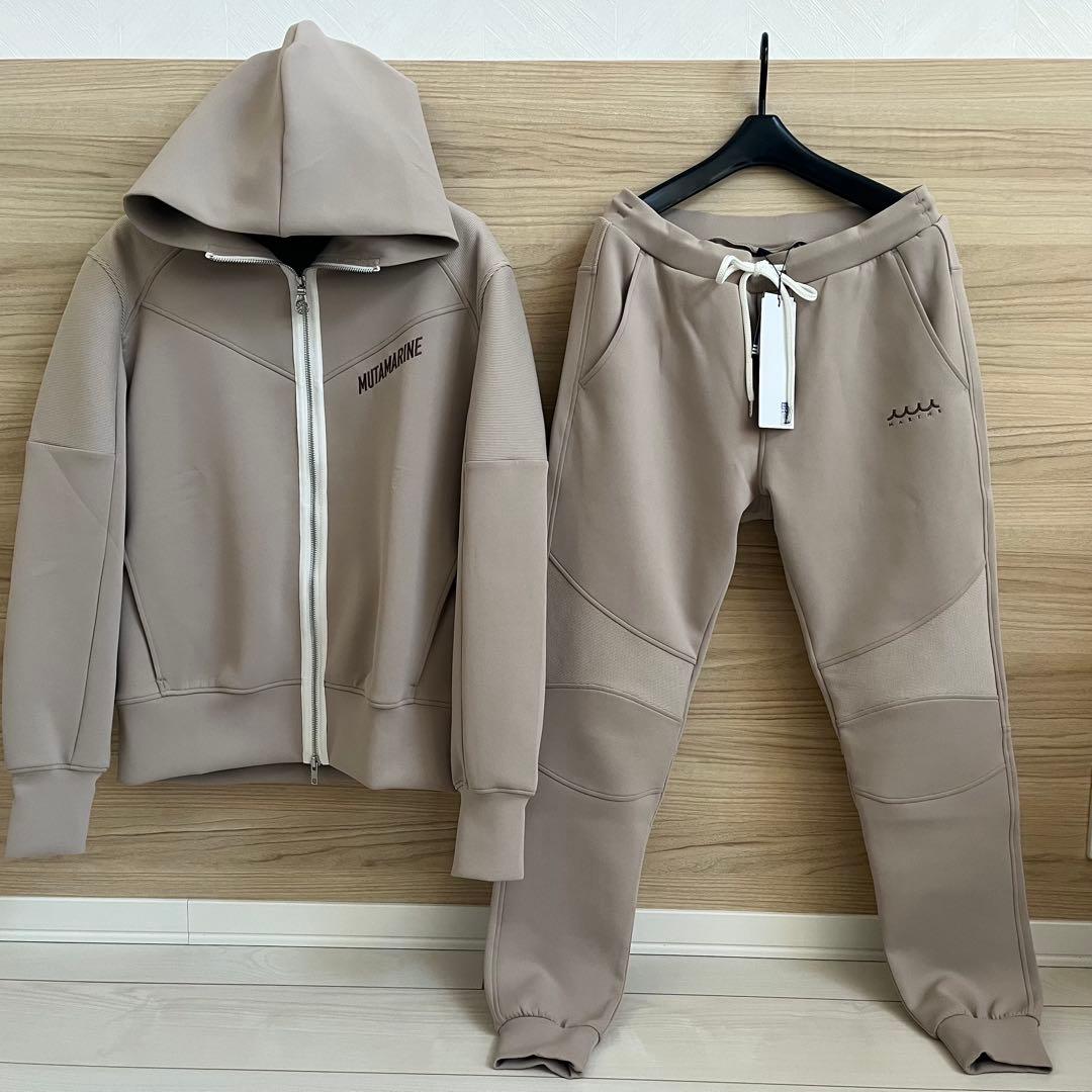 安い 価格スポーツ - 新品☆61,600円 ムータマリン セットアップ