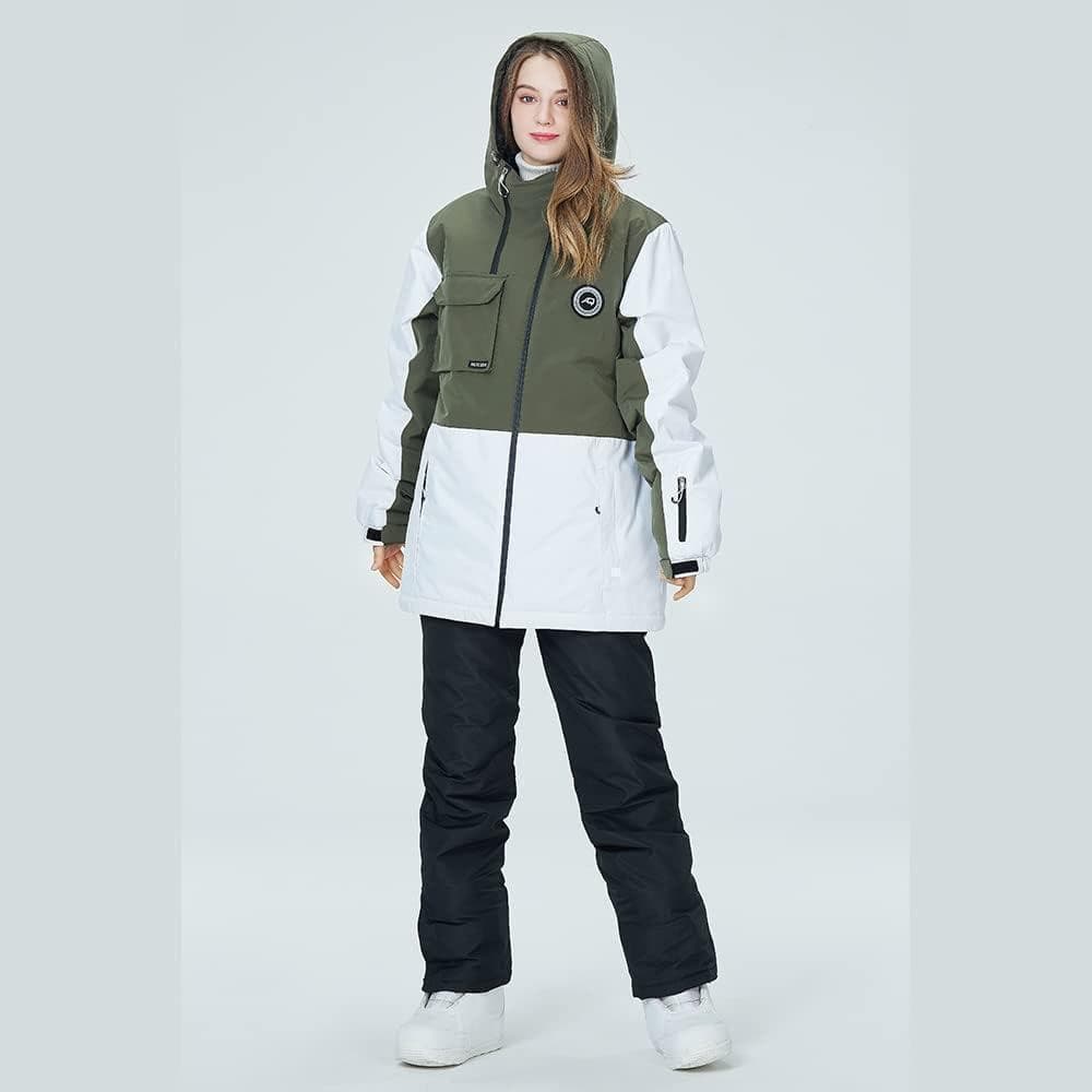 【新品・タグ付き】スノーボードウェア レディース M　スキーウェア 上下セット