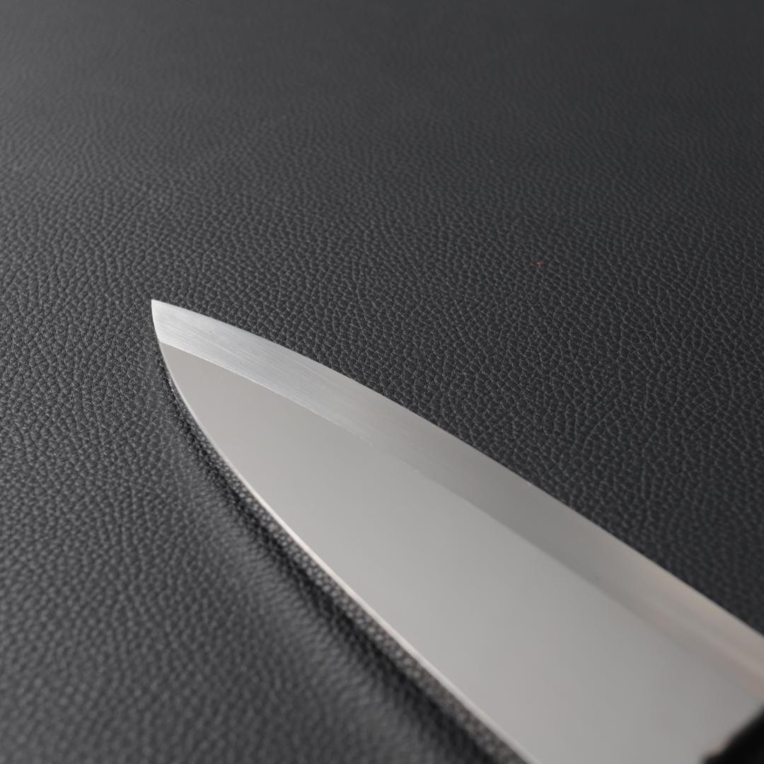 10781鏡面仕上げ出刃包丁5寸 刃は究極の切れ味 刺身包丁 黒檀黒水牛角八角柄