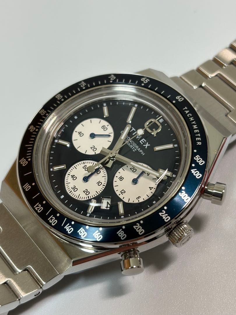 美品】TIMEX QGents レトロクロノグラフクォーツ TW2W51600 - メルカリ