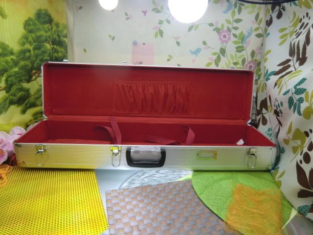 新品未使用(送料無料)12.000円　沖縄三線専用　二丁入アルミハードケース