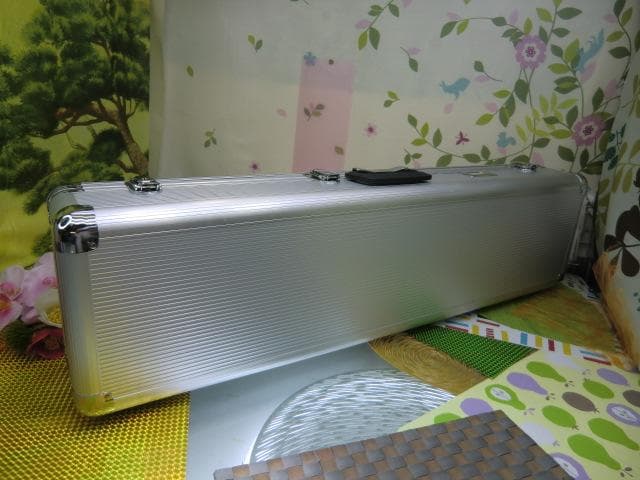 新品未使用(送料無料)12.000円　沖縄三線専用　二丁入アルミハードケース