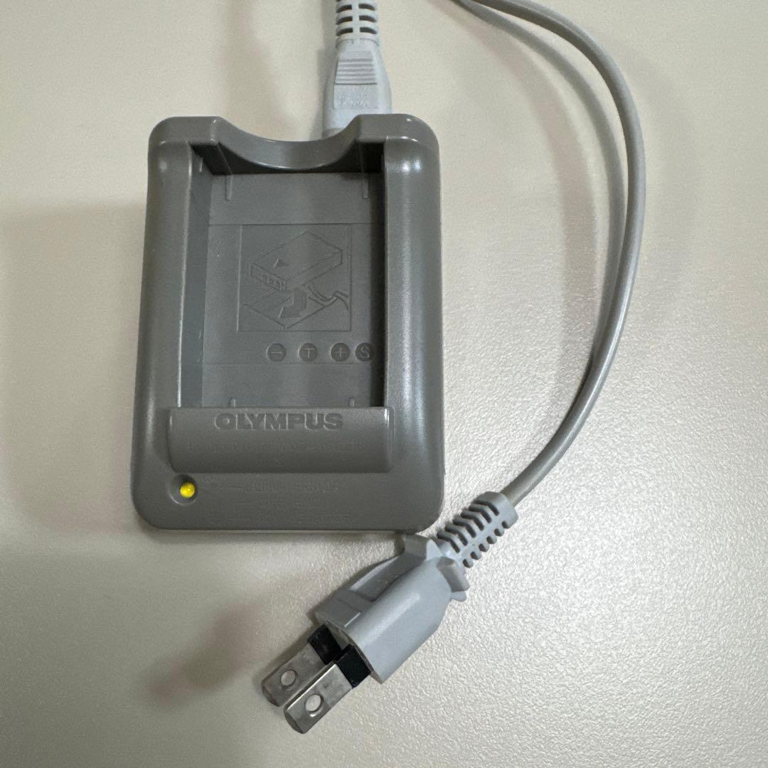 OLYMPUS E-PL6 ホワイト レンズ付き