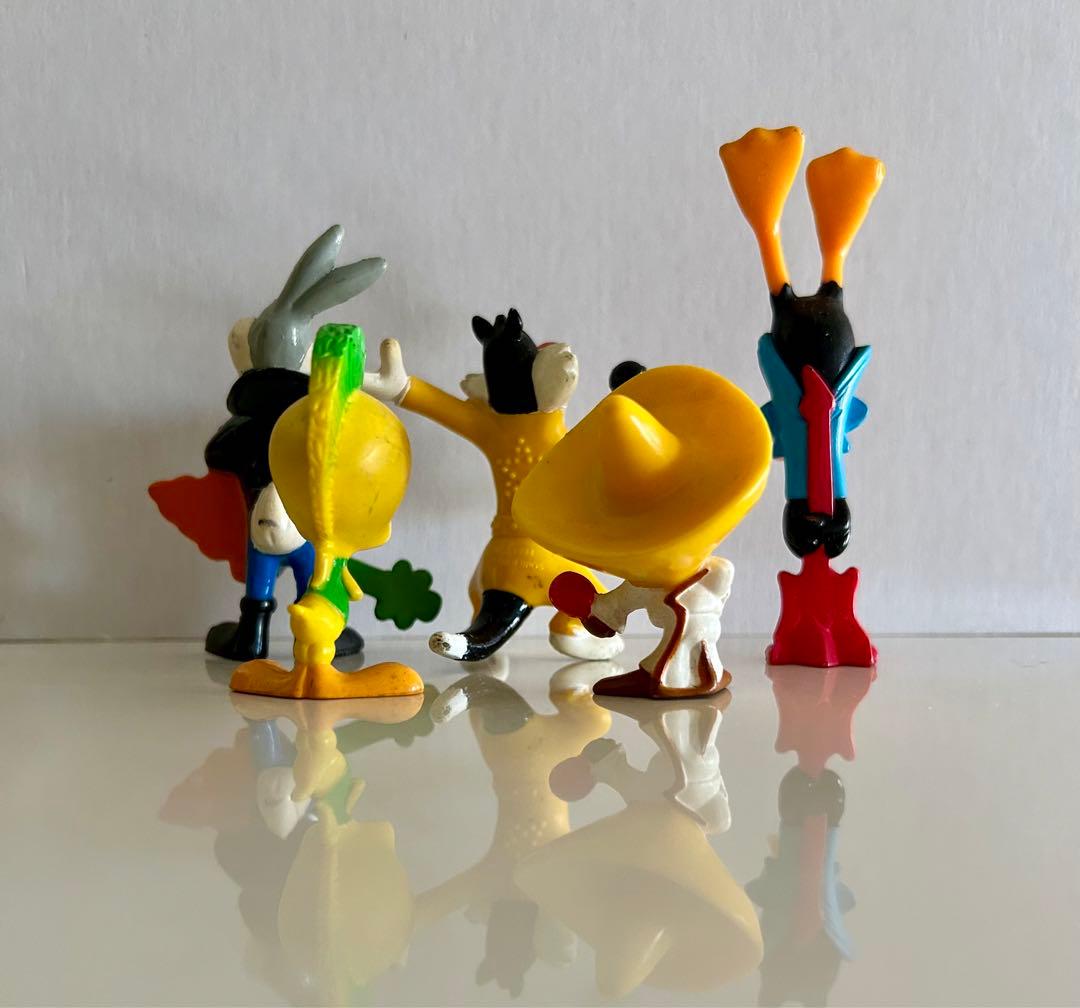 ワーナー・ブラザーズ トゥイーティー キャラクター フィギュア - メルカリ