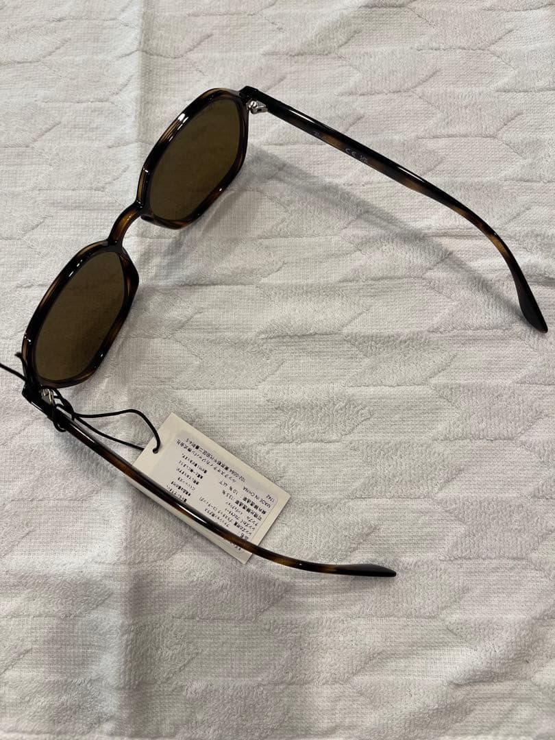 新品未使用 レイバン サングラス RB4361