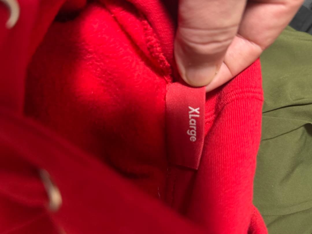 supreme パーカー