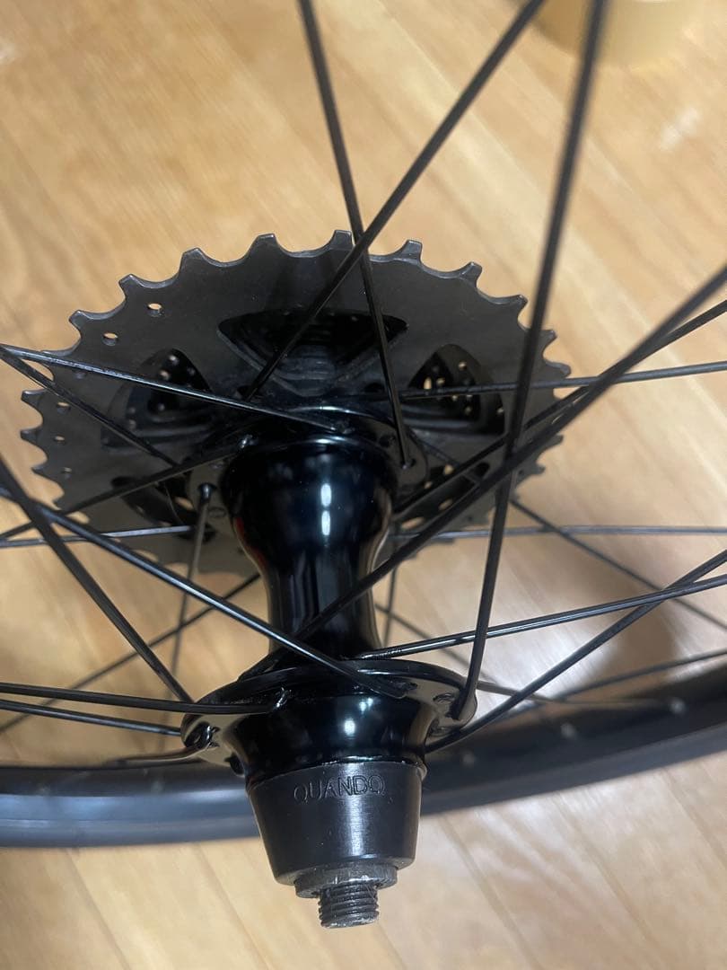 ブルーノベンチュラ純正ホイールタイヤ、スプロケ付きUSED品