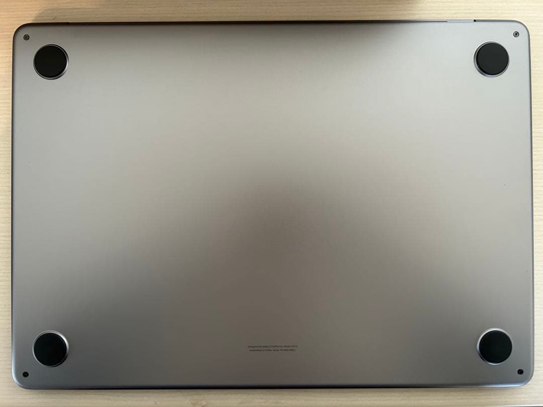 Apple MacBook Air 13インチ スペースグレー(2024年)