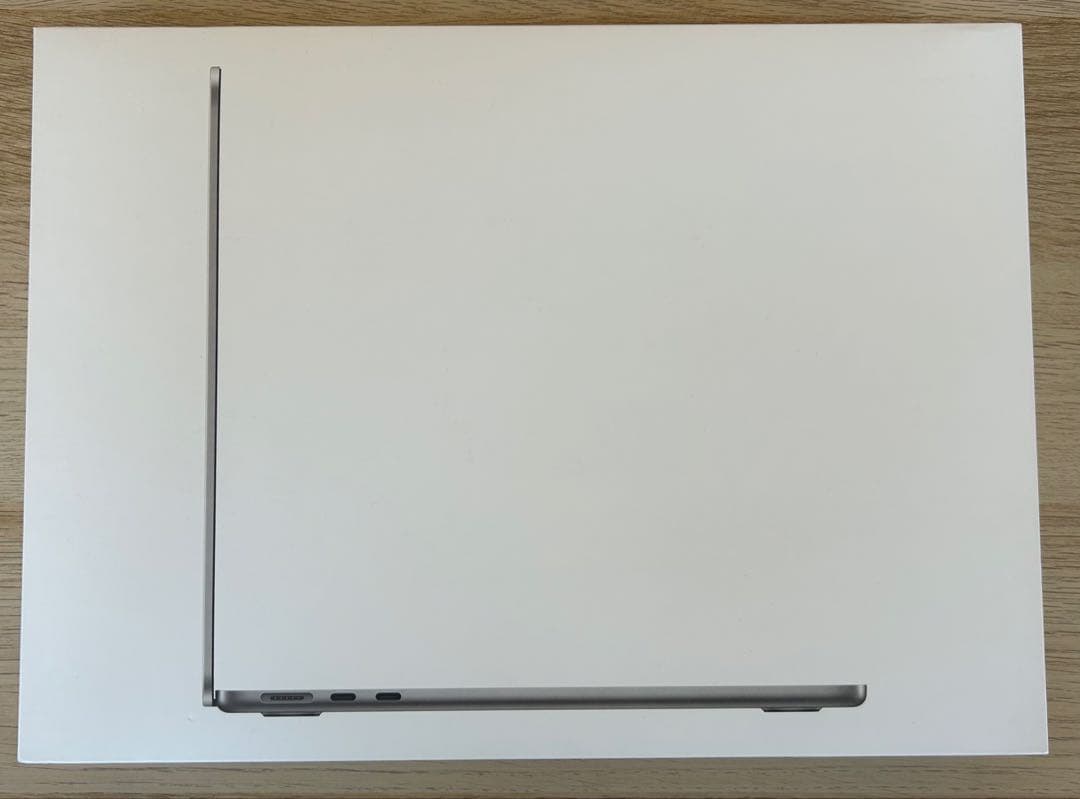 Apple MacBook Air 13インチ スペースグレー(2024年)