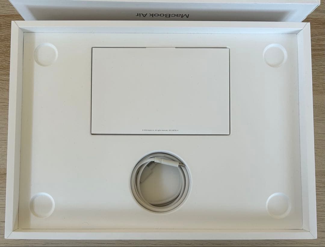 Apple MacBook Air 13インチ スペースグレー(2024年)