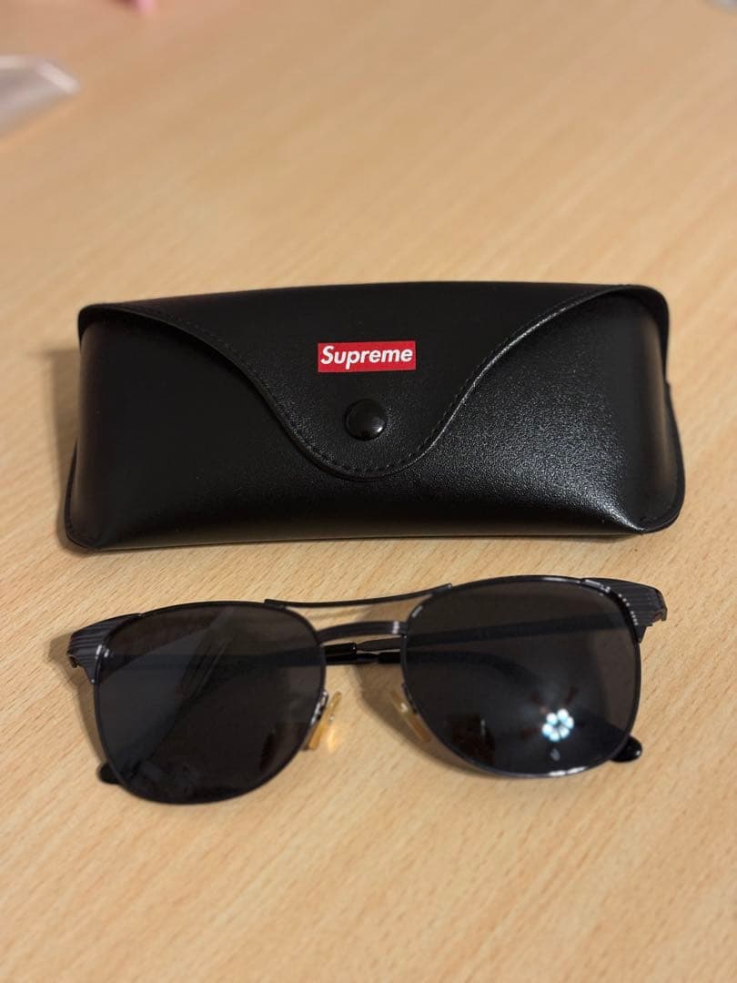 Supreme ブラック サングラス ケース付き