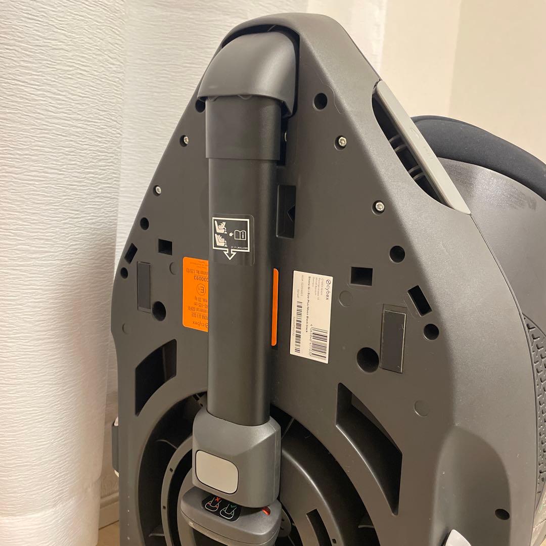 【高年式】cybex シローナ Gi i-Size プラス 新生児インレイ付き