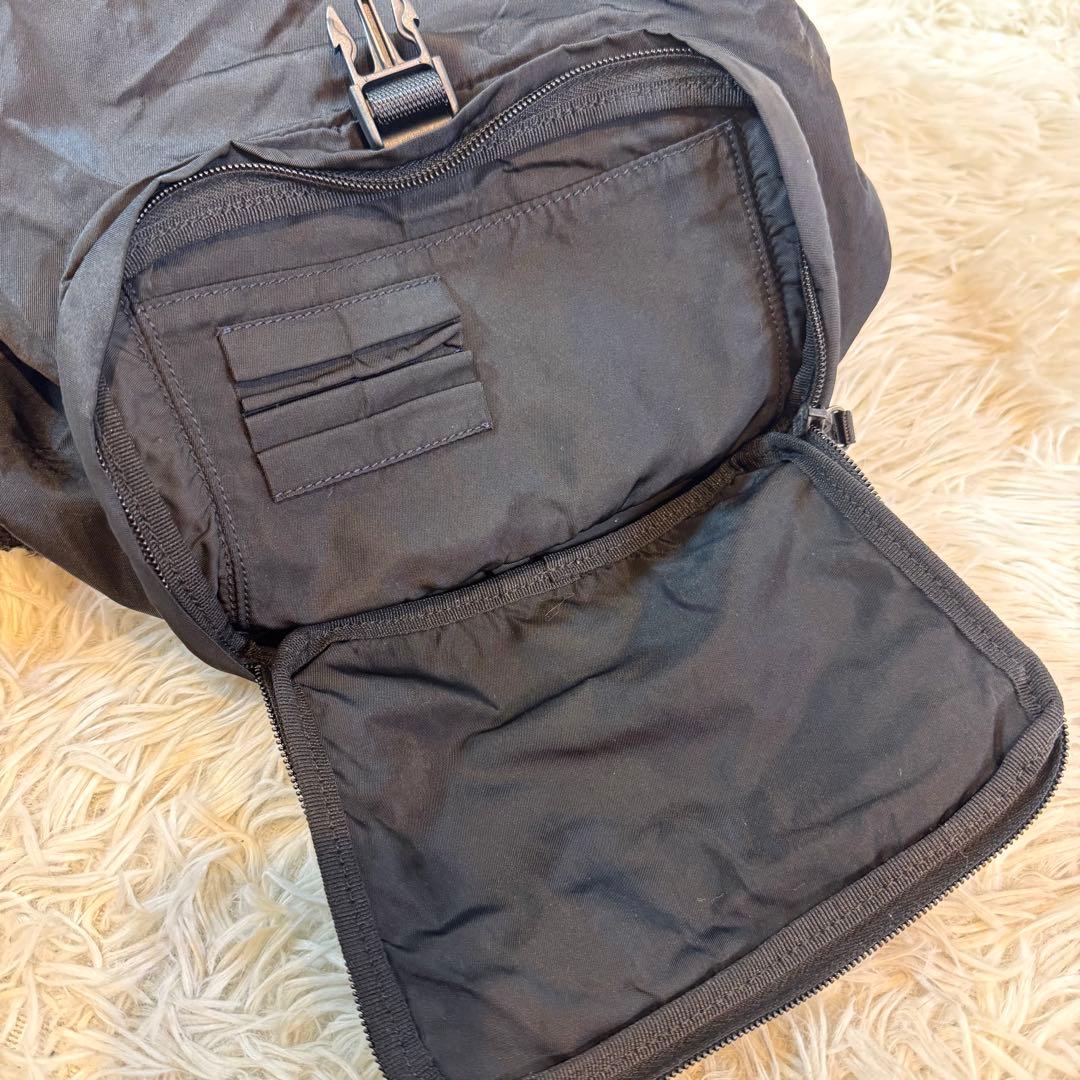 超人気✨プラダ　リュック　バックパック　三角ロゴ　ナイロン　ブラック