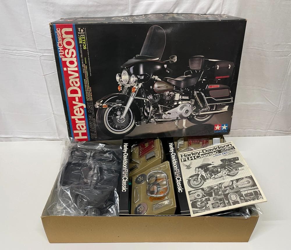 ◇TAMIKA タミヤ ハーレーダビッドソン バイク プラモデル 08137