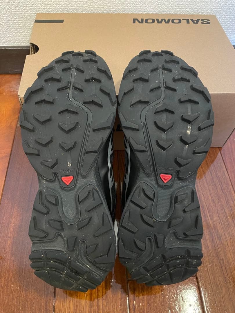 サロモン　ゴアテックス　スニーカー　24cm