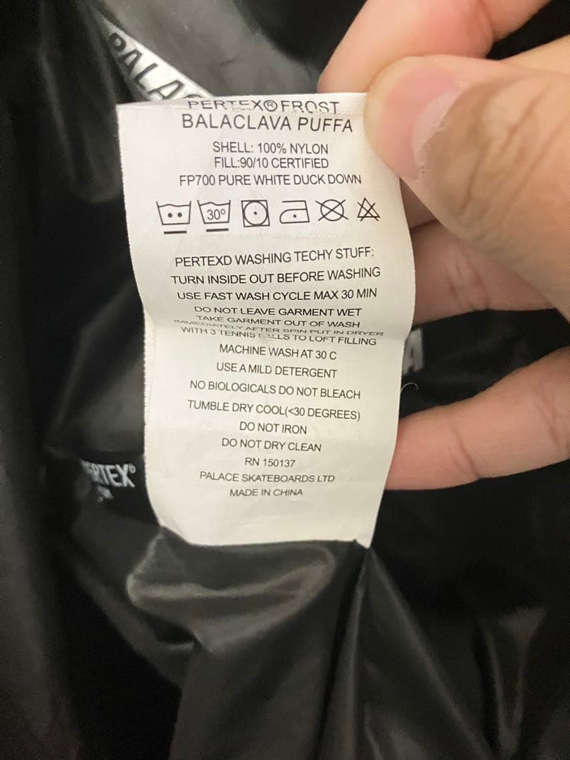 PALACE BALACLAVA PUFFAダウンジャケット ブラック防寒S Ⅴ