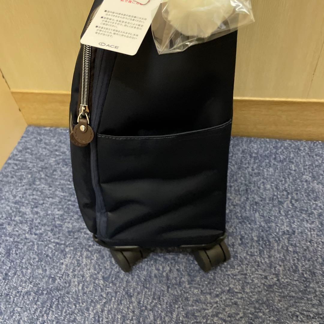 カナナプロジェクト　マイトロリー　黒のキャリーケース 24ℓ