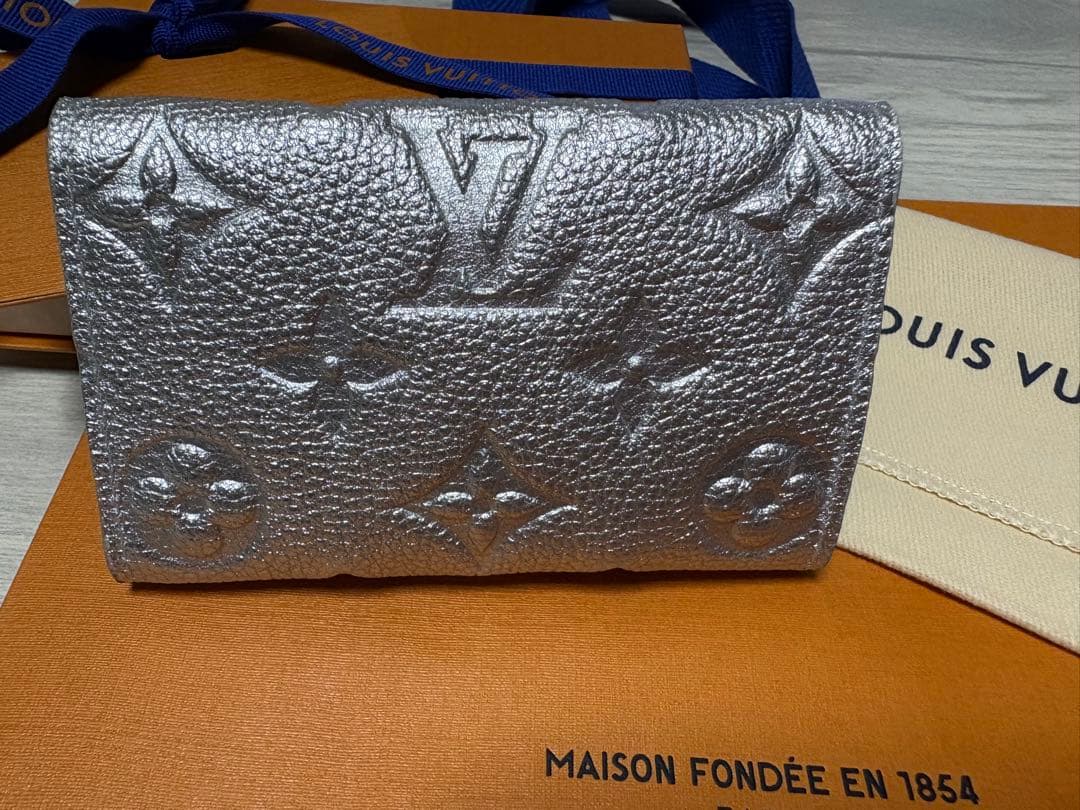 【未使用】LOUIS VUITTON キーケース ミュルティクレ 6連 シルバー