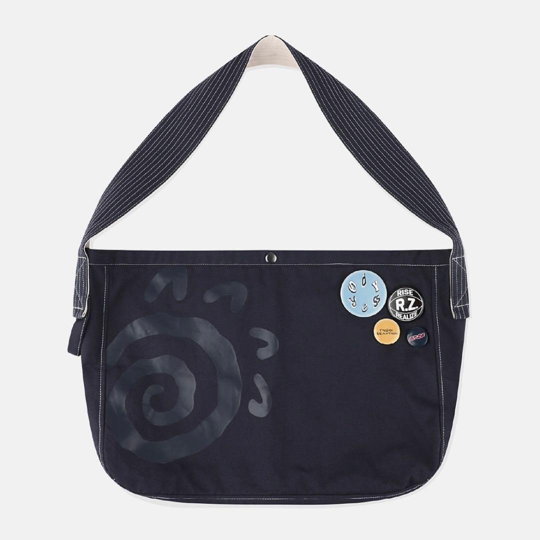 SUNLOVE RIIZE メールバッグ ウンソク 缶バッジ付き