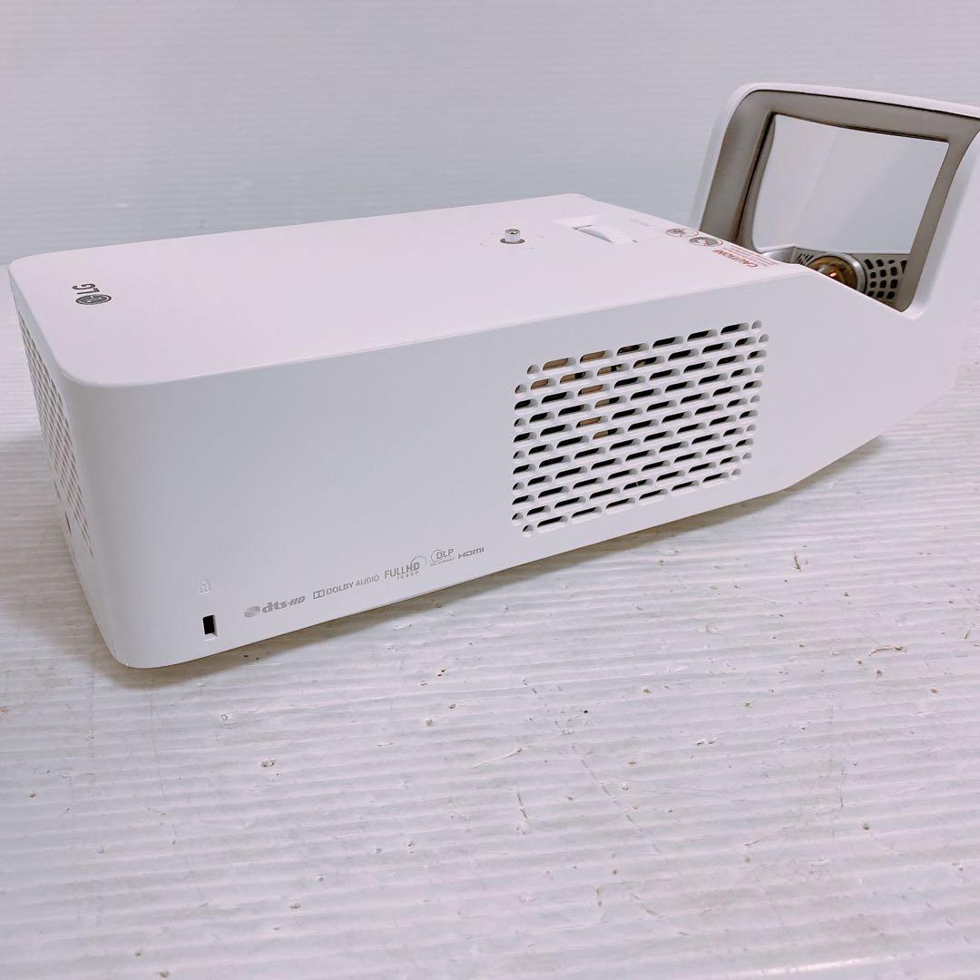 LG 超短焦点LEDプロジェクター HF65LS