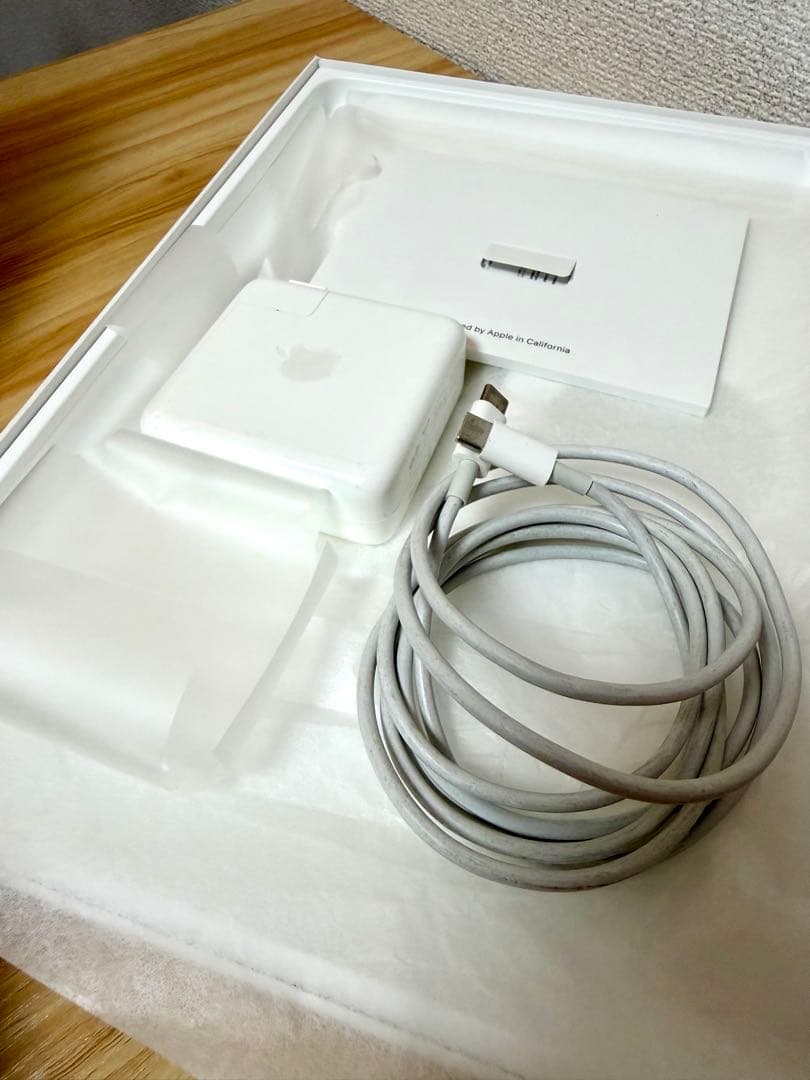 MacBook Pro 13インチ（2019年モデル）8GB/256GB