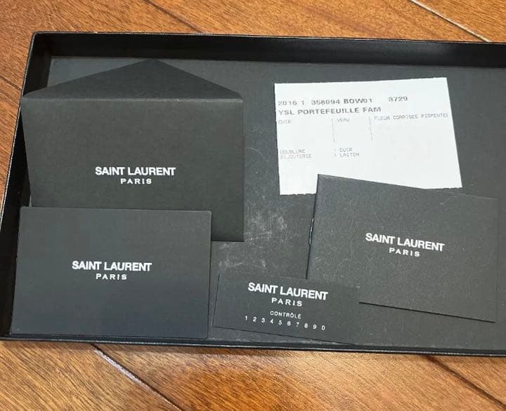 サンローラン長財布