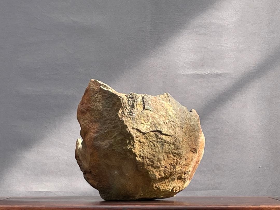 三河盆栽　鞍馬石　鉢