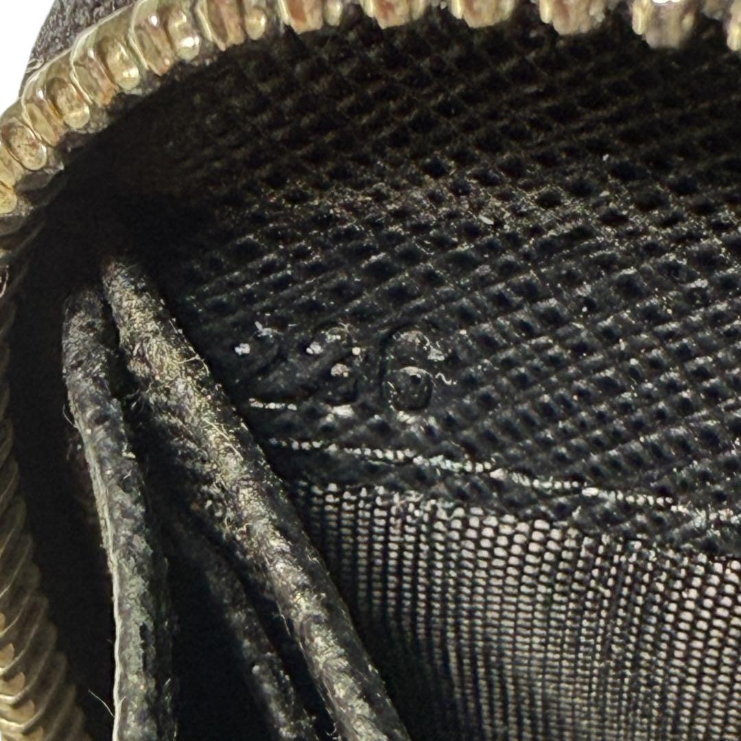 《美品》PRADA プラダ 長財布 ラウンドファスナー サフィアーノレザー