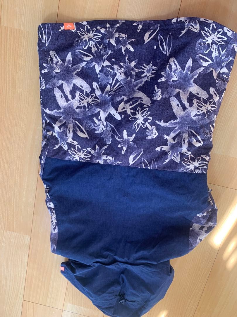 女性用スノーボードウェア フード付き Roxy