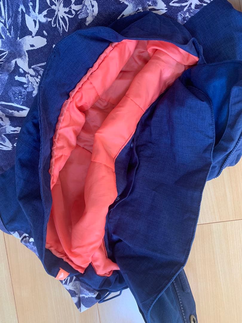 女性用スノーボードウェア フード付き Roxy