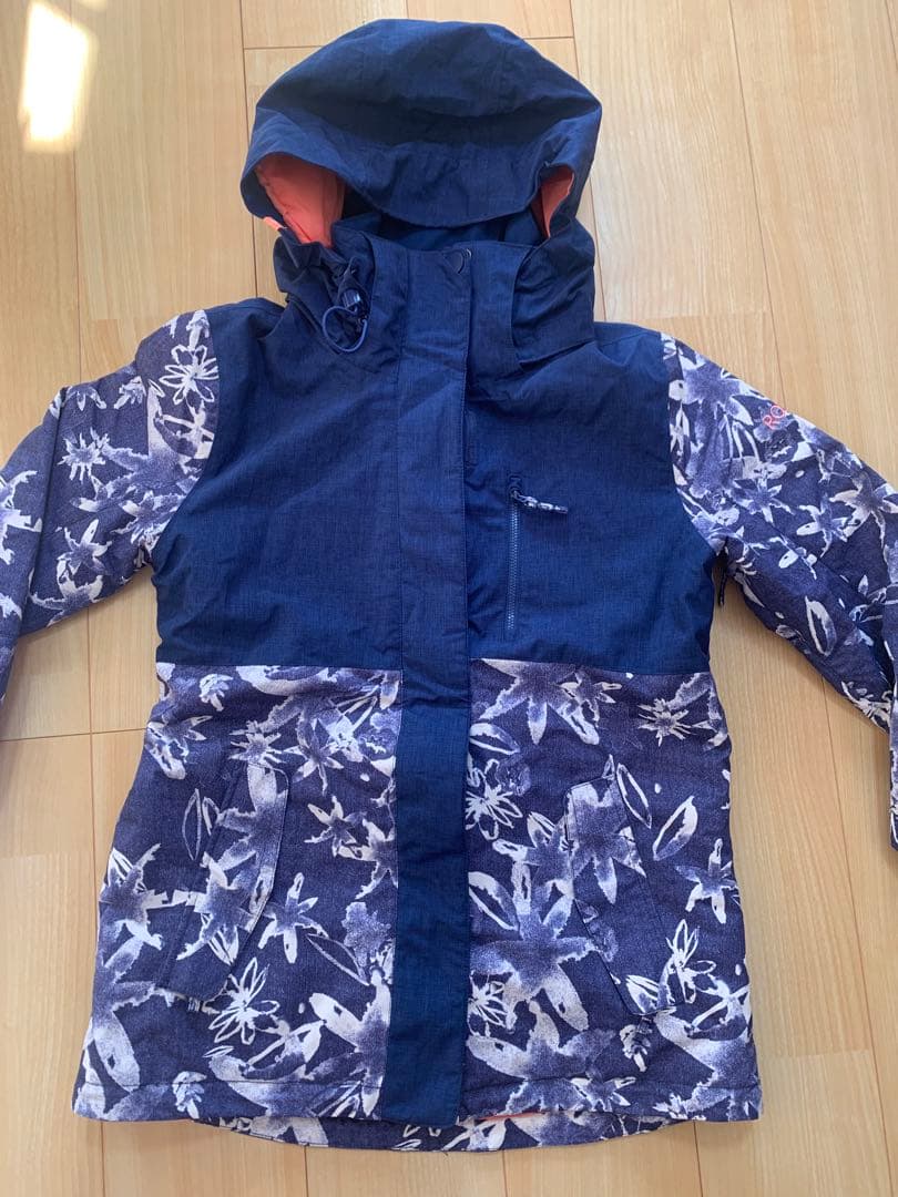 女性用スノーボードウェア フード付き Roxy