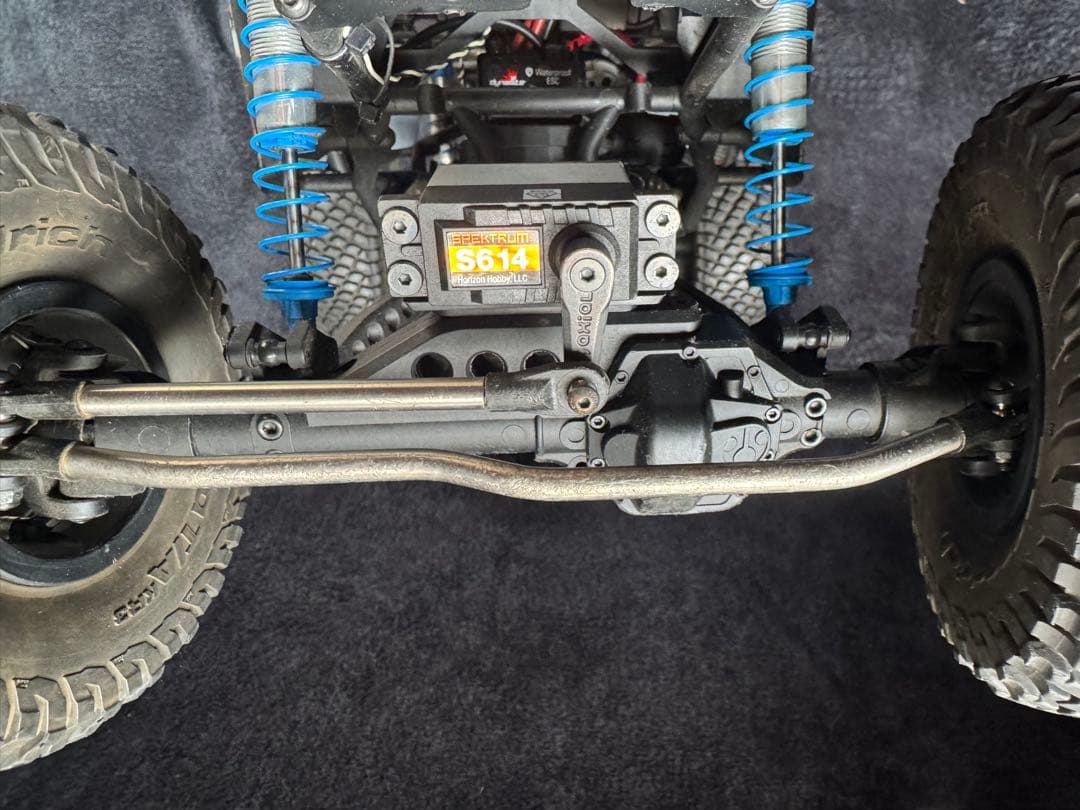 ホビーラジコン axial RR10 bomber RC