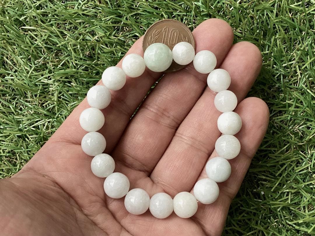 ✳業者様にもおすすめ‼️糸魚川翡翠硬玉ブレスレット　本物保証品です‼️ 鑑定機関鑑別