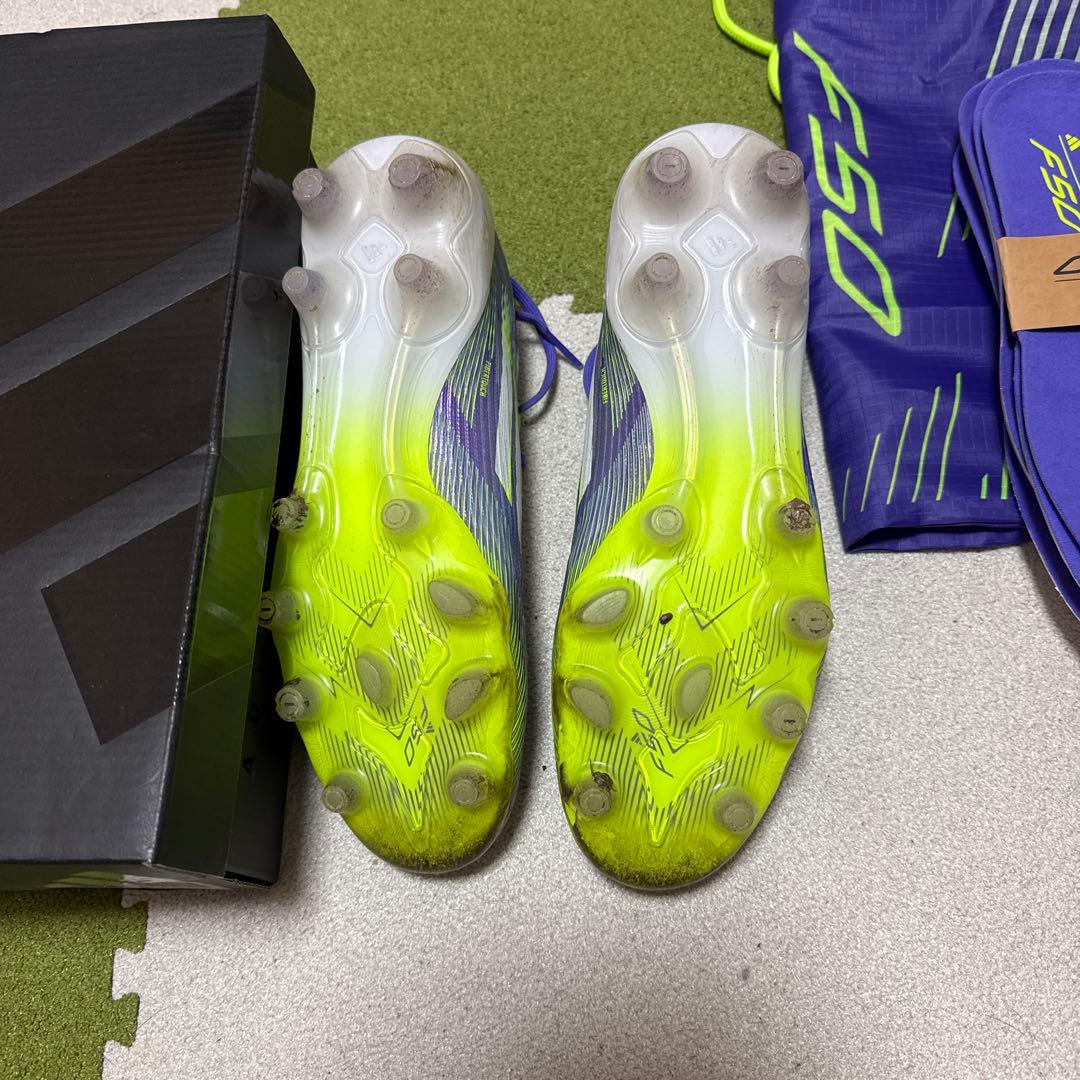 F50 ELITE /土・人工芝用 《24.5cm》