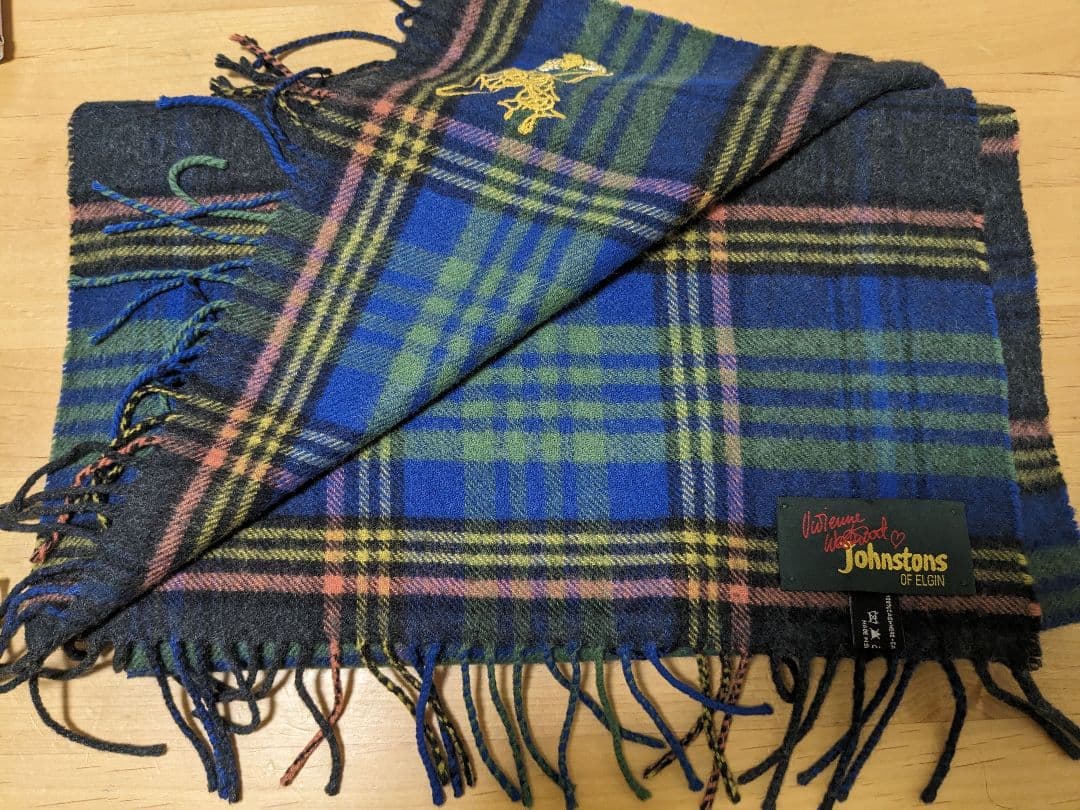 VivienneWestwood × Johnstons ofElginストール