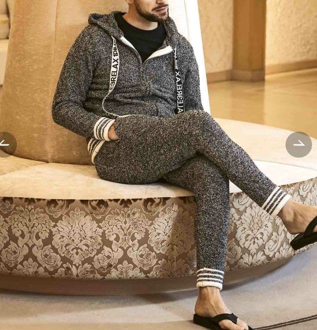 1PIU1UGUALE3 RELAX　ラインニットパーカーセットアップ