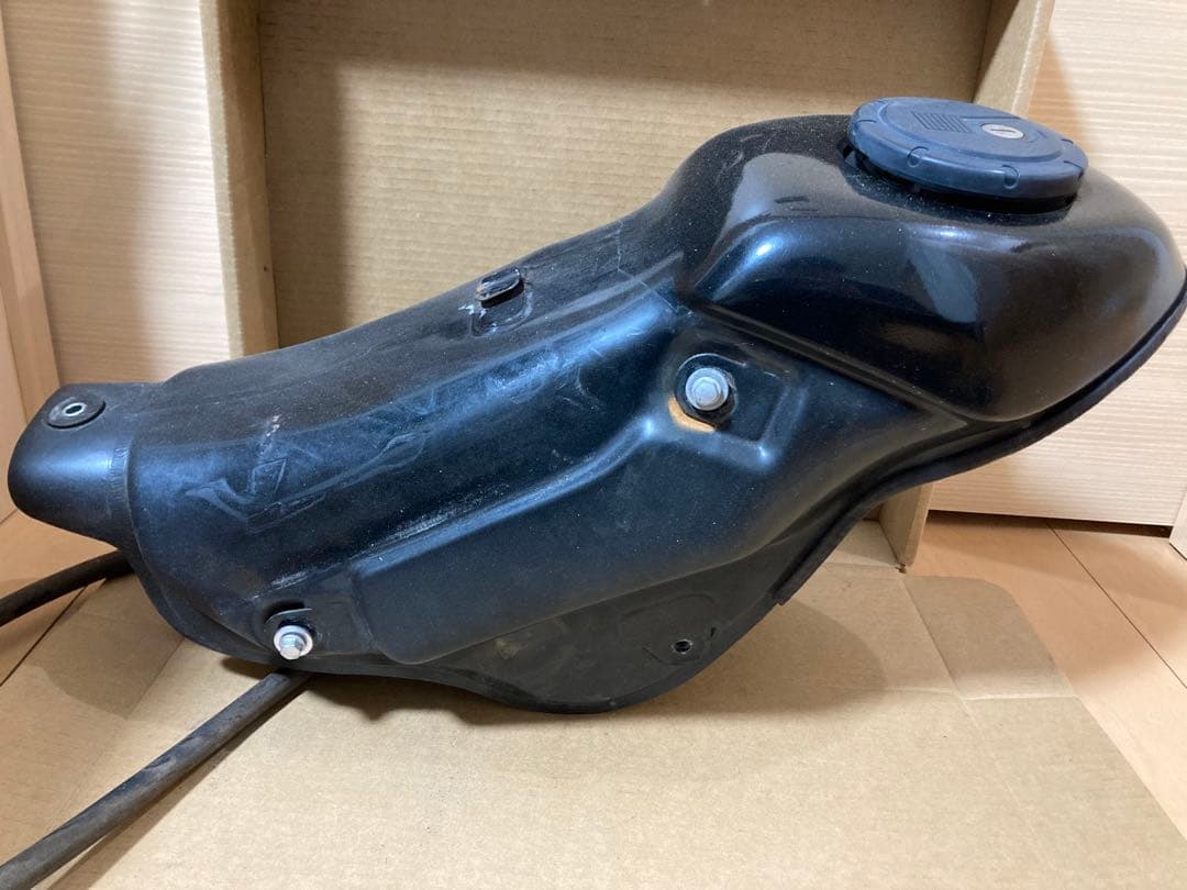 カワサキ　Dトラッカー250 タンク