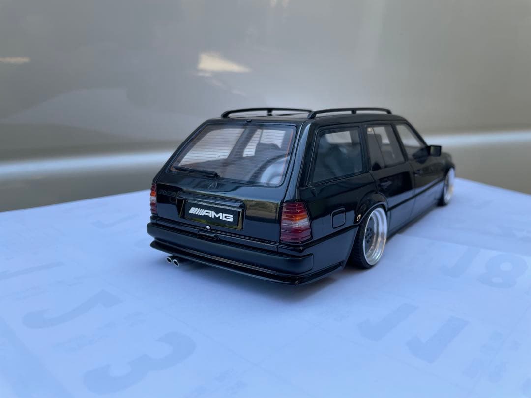 フリードリヒ様専用OTTO1/18 124ワゴンTE AMG 改 箱無し